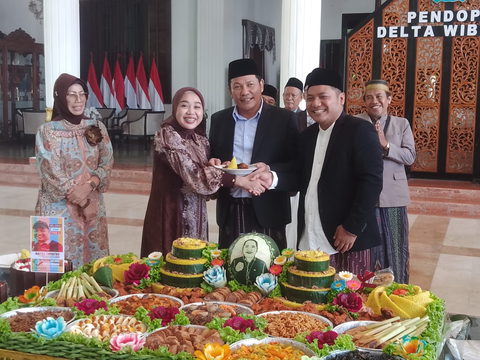Semarak Ulang Tahun Suyatno, Pegawai Bank Jatim Sidoarjo Arak-Arakan hingga Pendopo Kabupaten